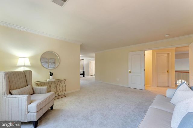 12704 AUTUMN CREST DR, Oak Hill, VA 20171