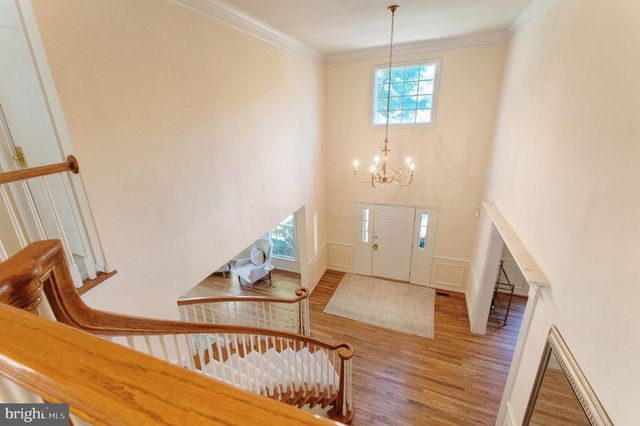 12704 AUTUMN CREST DR, Oak Hill, VA 20171