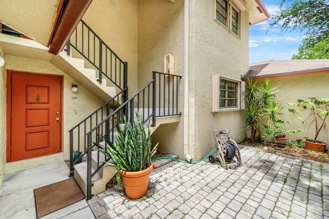 1779 NE 39th Court 1106, Pompano Beach, FL 33064