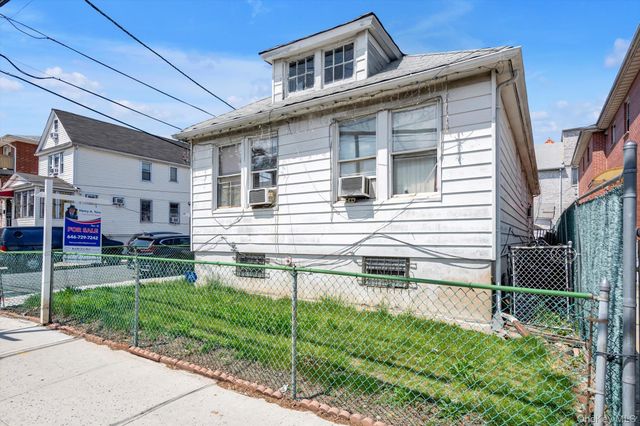 77-01 45th Avenue, Flushing, NY 11373