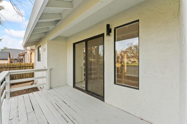 6052 Dublin Way, Citrus Heights, CA 95610