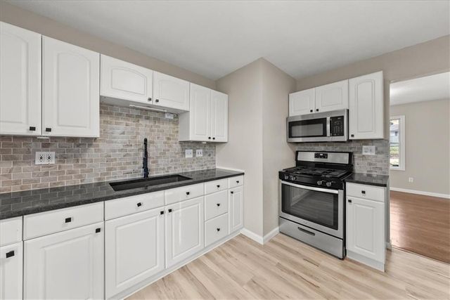 7504 E 49th Street, Kansas City, MO 64129