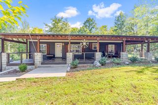 3844 Humphreys County Line Rd, Mc Ewen, TN 37101