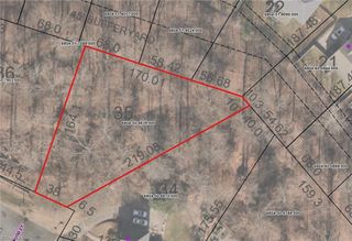 2112 Hollinswood Court, Winston-salem, NC 27103