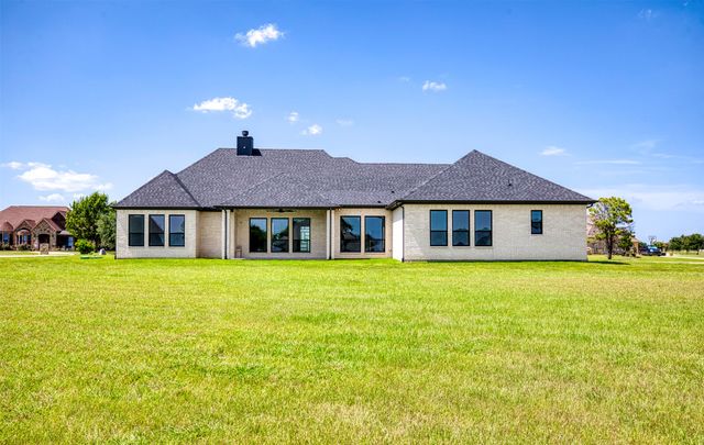 1333 Canyon Lake Road, Wills Point, TX 75169