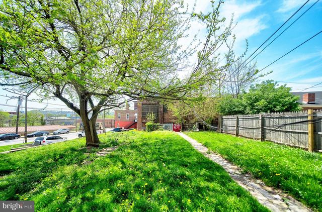 408 W AIRY ST, Norristown, PA 19401