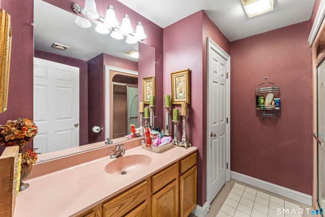 25 Peria Drive, Rocky Hill, CT 06067