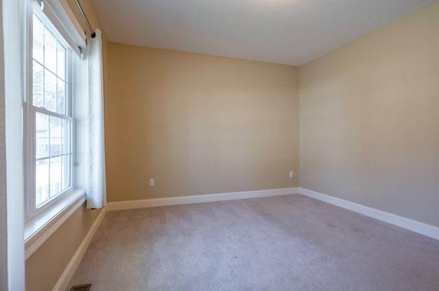 12 Torrey Pines Circle, Plaistow, NH 03865