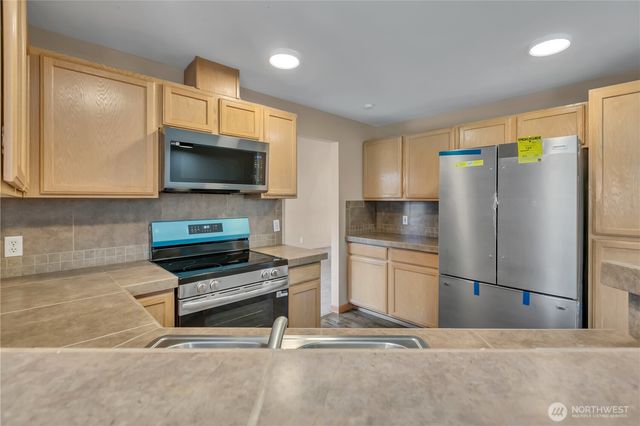 20105 73rd Avenue Ct E, Spanaway, WA 98387