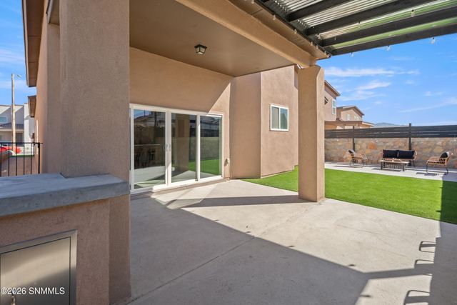 621 La Entrada Circle, Sunland Park, NM 88063