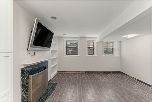 4214 N Kenmore Avenue GF, Chicago, IL 60613