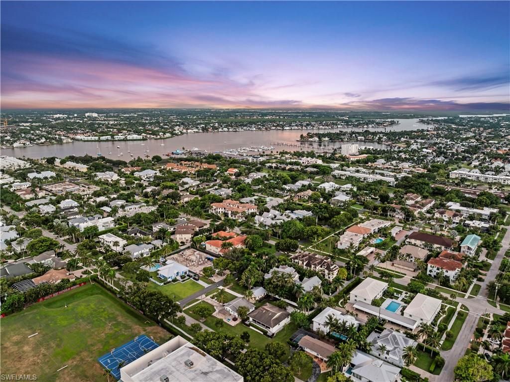 560 9th AVE S, NAPLES, FL 34102 — photo 3