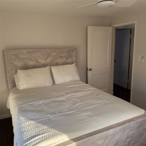 351 Boulevard Boulevard, Middletown, RI 02842