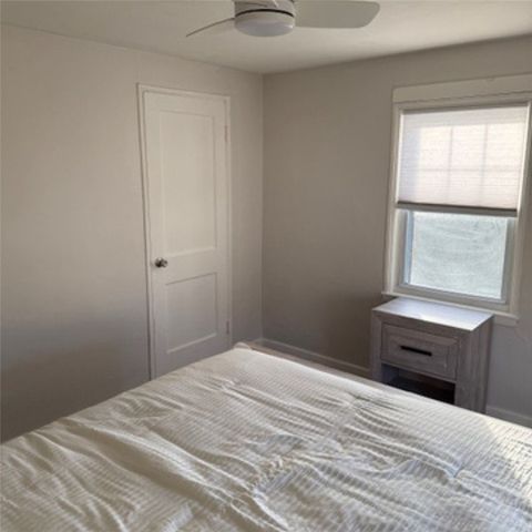 351 Boulevard Boulevard, Middletown, RI 02842