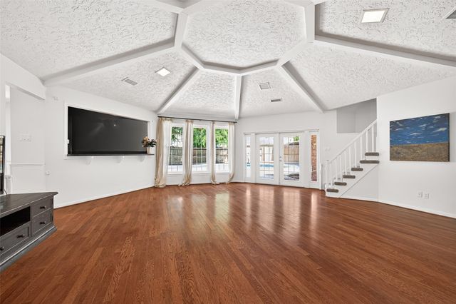 5210 Lodge Creek, Houston, TX 77066