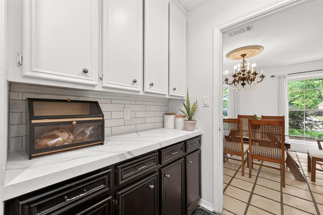 5210 Lodge Creek, Houston, TX 77066