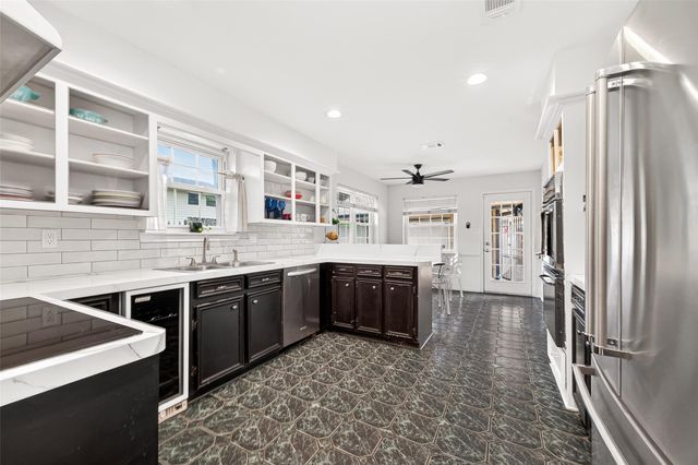 5210 Lodge Creek, Houston, TX 77066