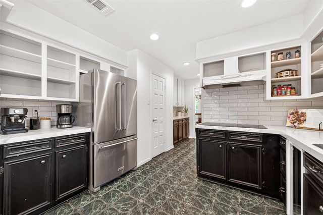 5210 Lodge Creek, Houston, TX 77066