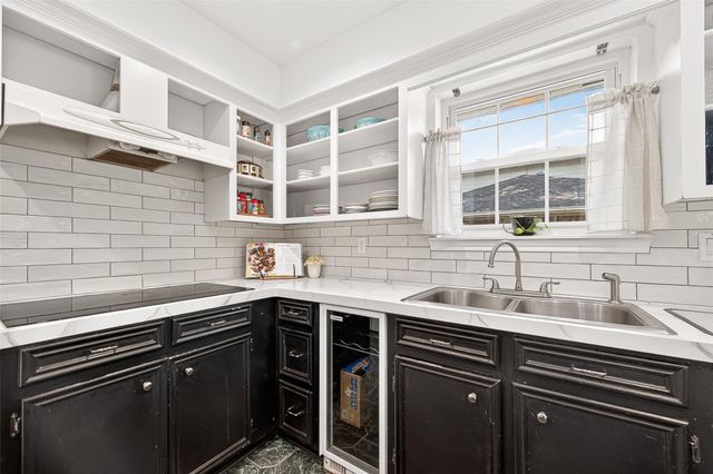 5210 Lodge Creek, Houston, TX 77066