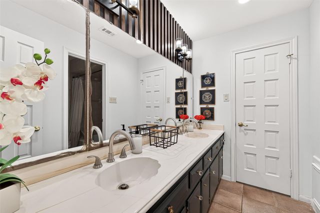 5210 Lodge Creek, Houston, TX 77066