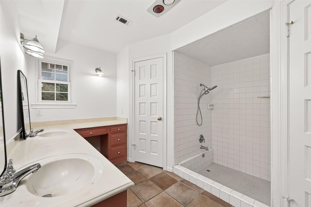 5210 Lodge Creek, Houston, TX 77066