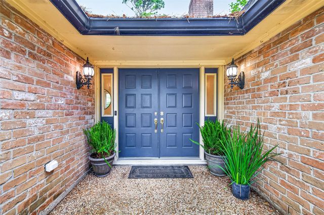 5210 Lodge Creek, Houston, TX 77066