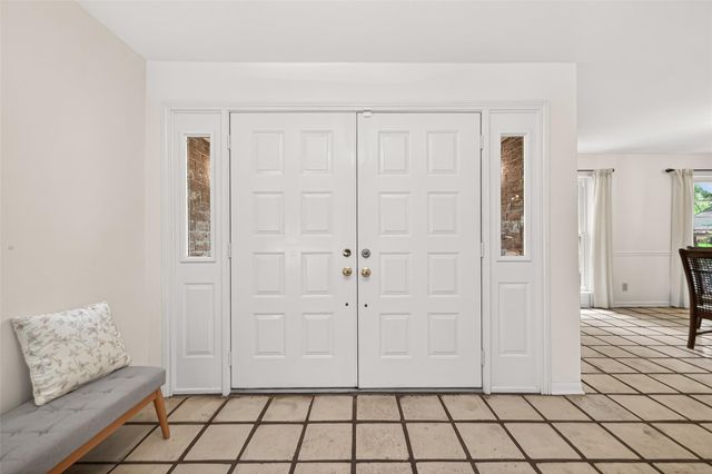 5210 Lodge Creek, Houston, TX 77066