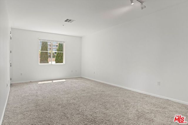 2348 Scholarship, Irvine, CA 92612