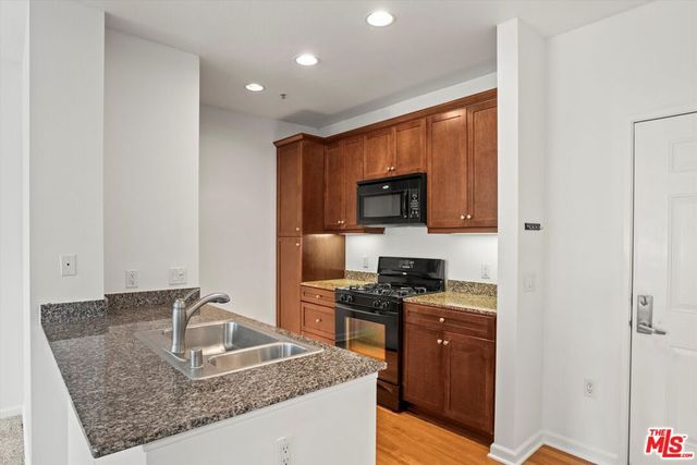 2348 Scholarship, Irvine, CA 92612