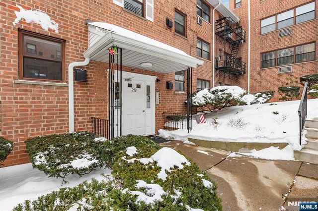 212 Prospect Avenue 1A, Hackensack, NJ 07601