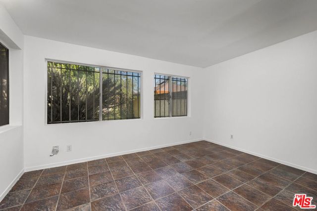 1817 S Genesee Avenue, Los Angeles, CA 90019