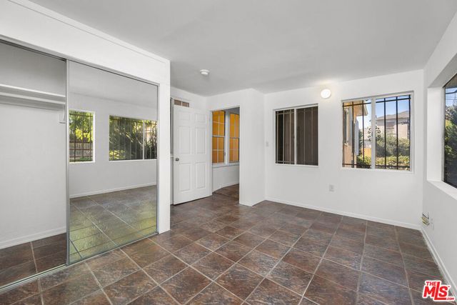 1817 S Genesee Avenue, Los Angeles, CA 90019