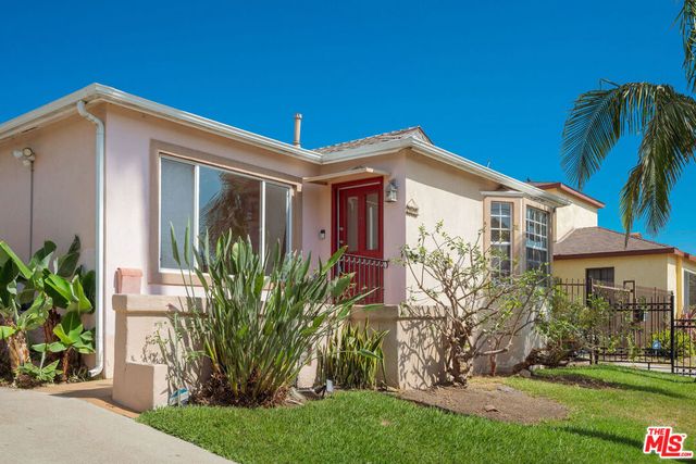 1817 S Genesee Avenue, Los Angeles, CA 90019