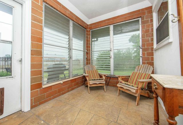 176 River Forest Rd, Evansdale, IA 50707
