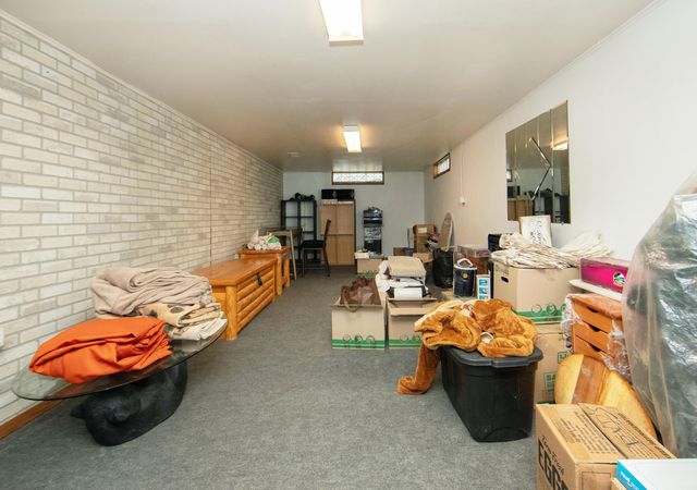 176 River Forest Rd, Evansdale, IA 50707