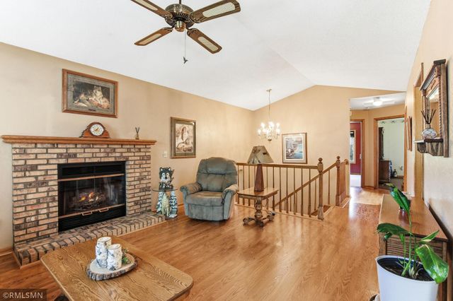 18663 Jasmine Way, Lakeville, MN 55044