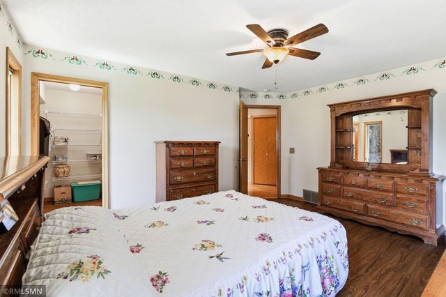 18663 Jasmine Way, Lakeville, MN 55044