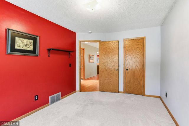 18663 Jasmine Way, Lakeville, MN 55044