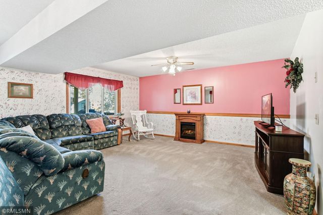 18663 Jasmine Way, Lakeville, MN 55044