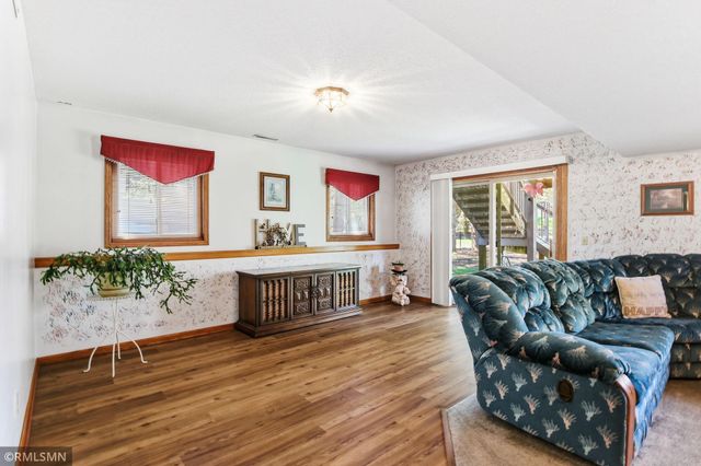 18663 Jasmine Way, Lakeville, MN 55044