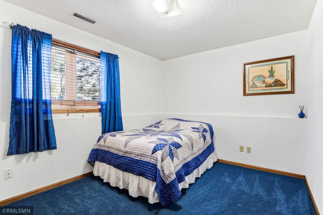 18663 Jasmine Way, Lakeville, MN 55044