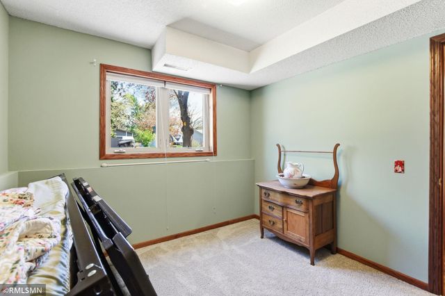 18663 Jasmine Way, Lakeville, MN 55044