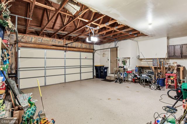 18663 Jasmine Way, Lakeville, MN 55044