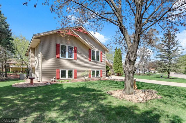 18663 Jasmine Way, Lakeville, MN 55044