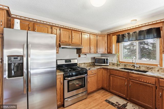18663 Jasmine Way, Lakeville, MN 55044