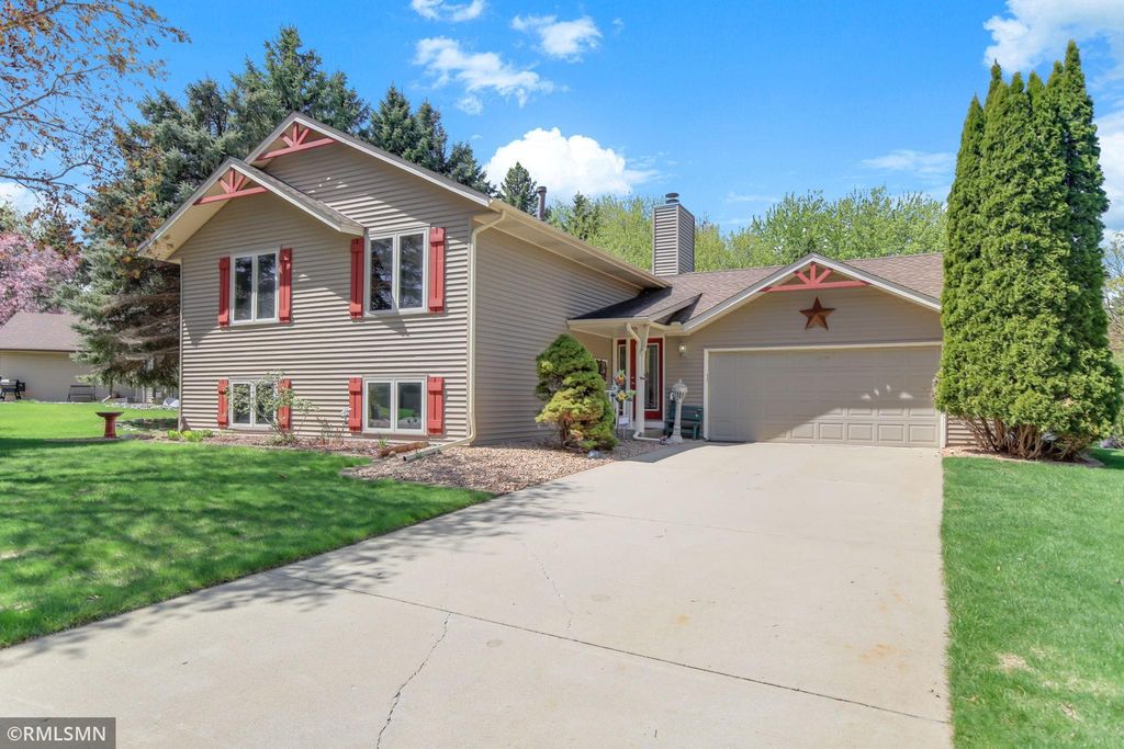 18663 Jasmine Way, Lakeville, MN 55044