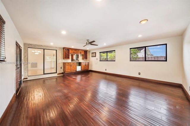 6311 SW 65th Ave, South Miami, FL 33143