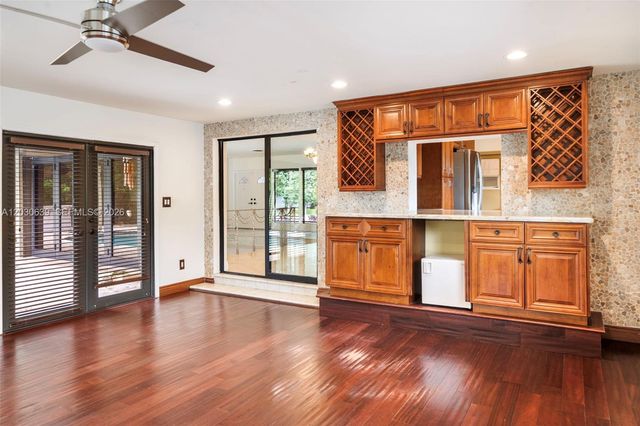 6311 SW 65th Ave, South Miami, FL 33143