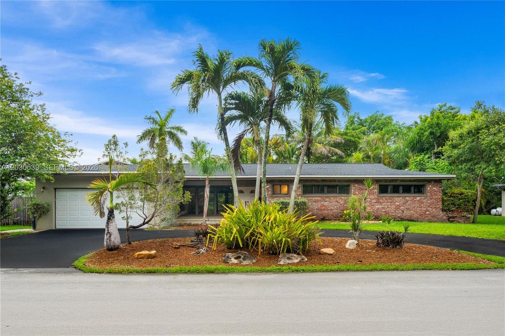 Image 1 of property listing at 6311 SW 65th Ave, South Miami, FL 33143