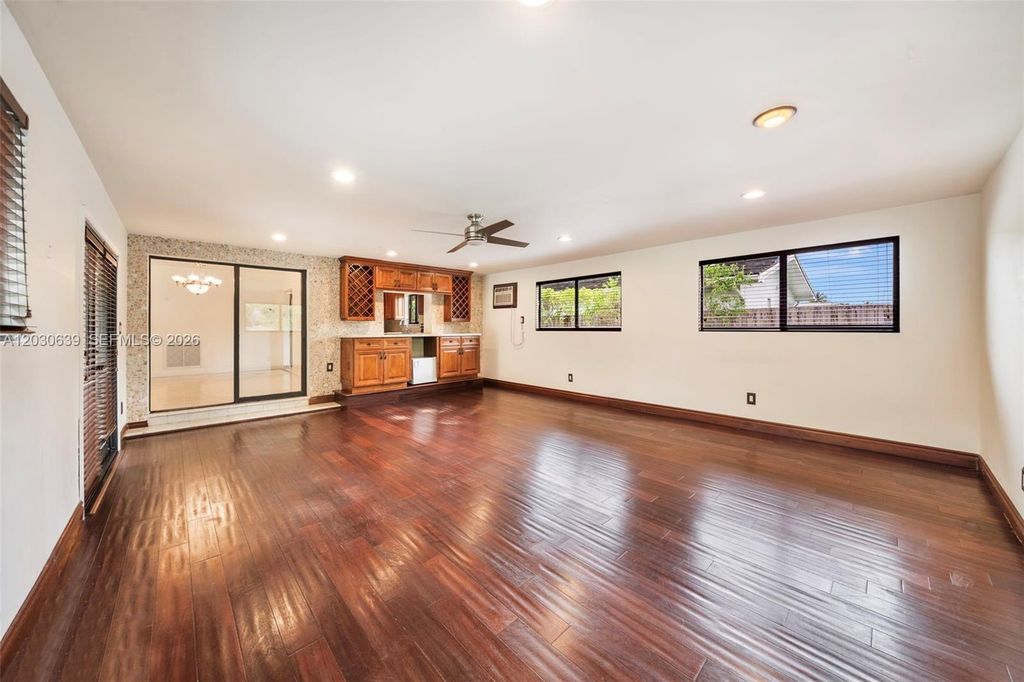 Image 20 of property listing at 6311 SW 65th Ave, South Miami, FL 33143